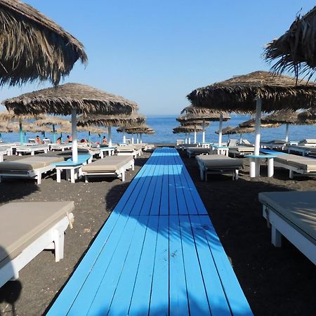 Happy Fish Rooms- Beachfront Perissa  Exterior foto
